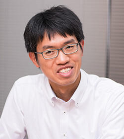 株式会社オージス総研 プラットフォームサービス本部 EDIサービス部 EDIサービス第二チーム 新山 宗宏氏