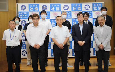 贈呈式参加の皆さんで