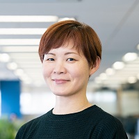 中居 郁 様