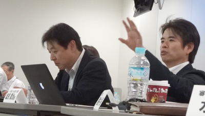 審査員