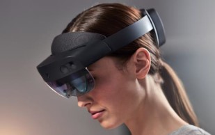 図 3 Hololens 2